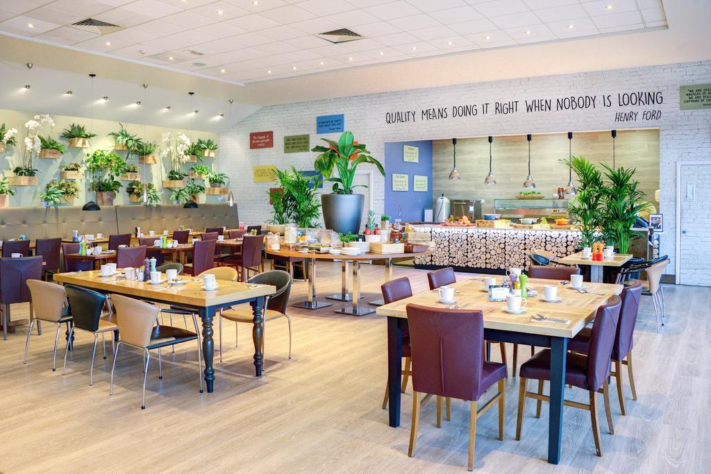 Cork Airport Hotel Екстер'єр фото