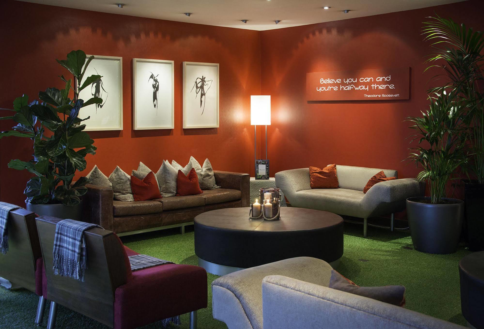Cork Airport Hotel Екстер'єр фото